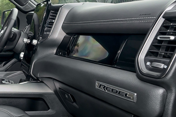 Display interattivo lato passeggero